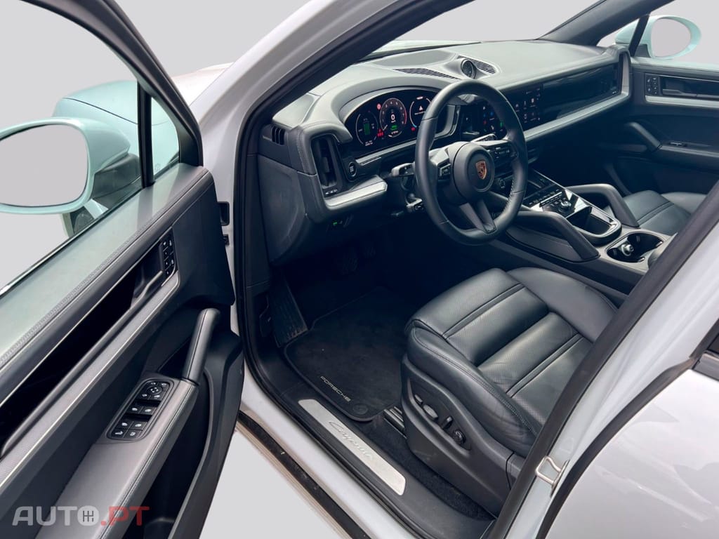 Porsche Cayenne I.V.A DEDUTIVEL E-Hybrid