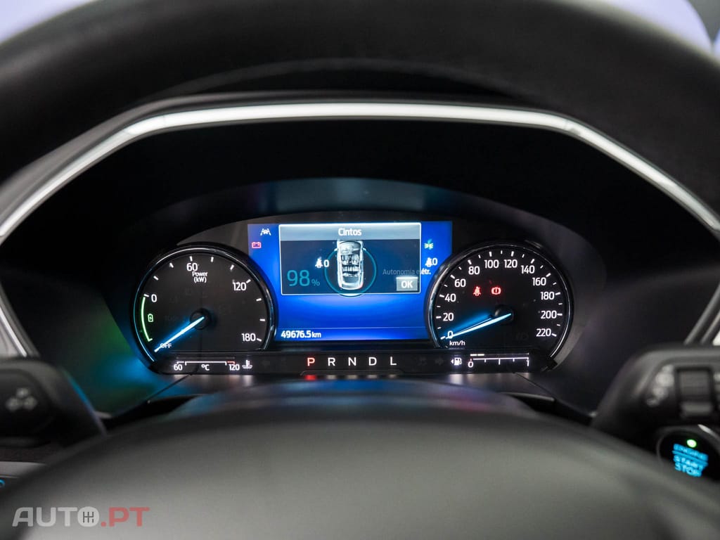Ford Kuga 2.5 PHEV Titanium