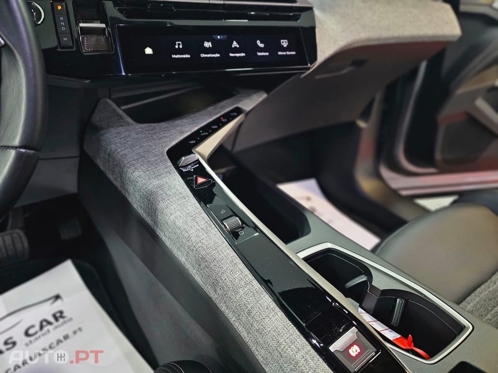 Peugeot 5008 1.2 Hybrid Allure e-DCS6