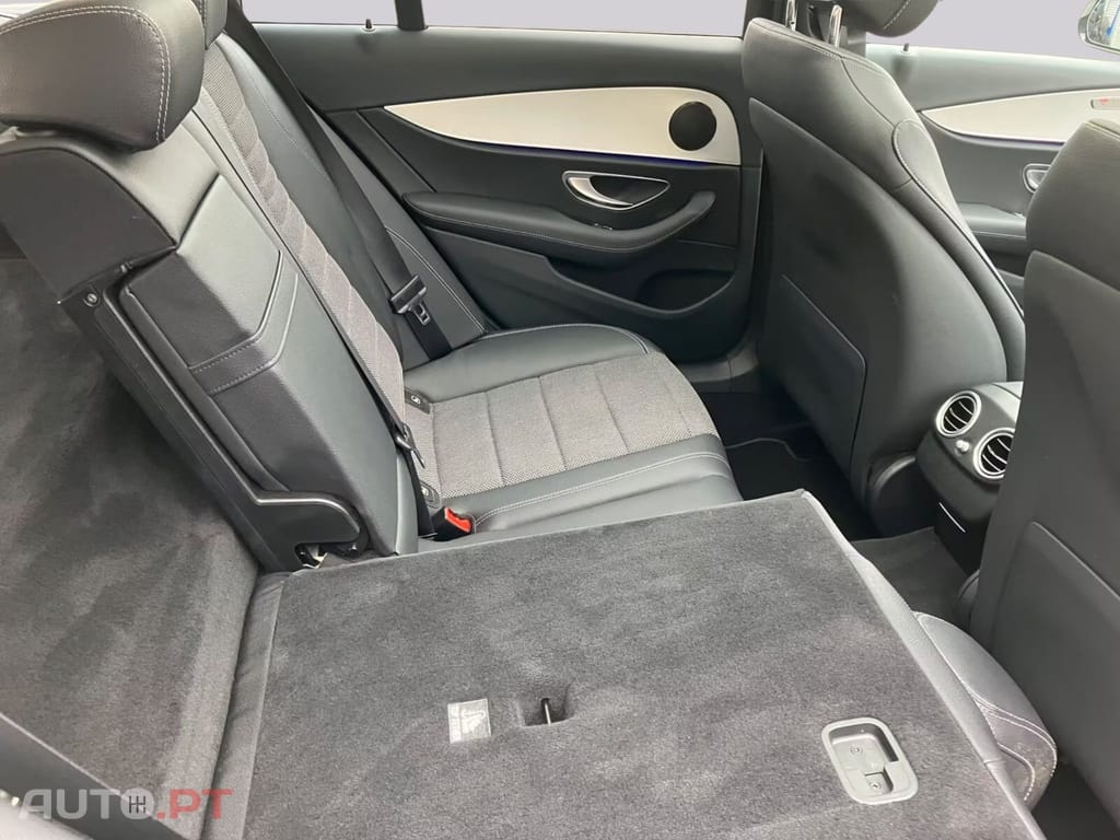 Mercedes-Benz E 300 de T Avantgarde I.V.A DEDUTIVEL