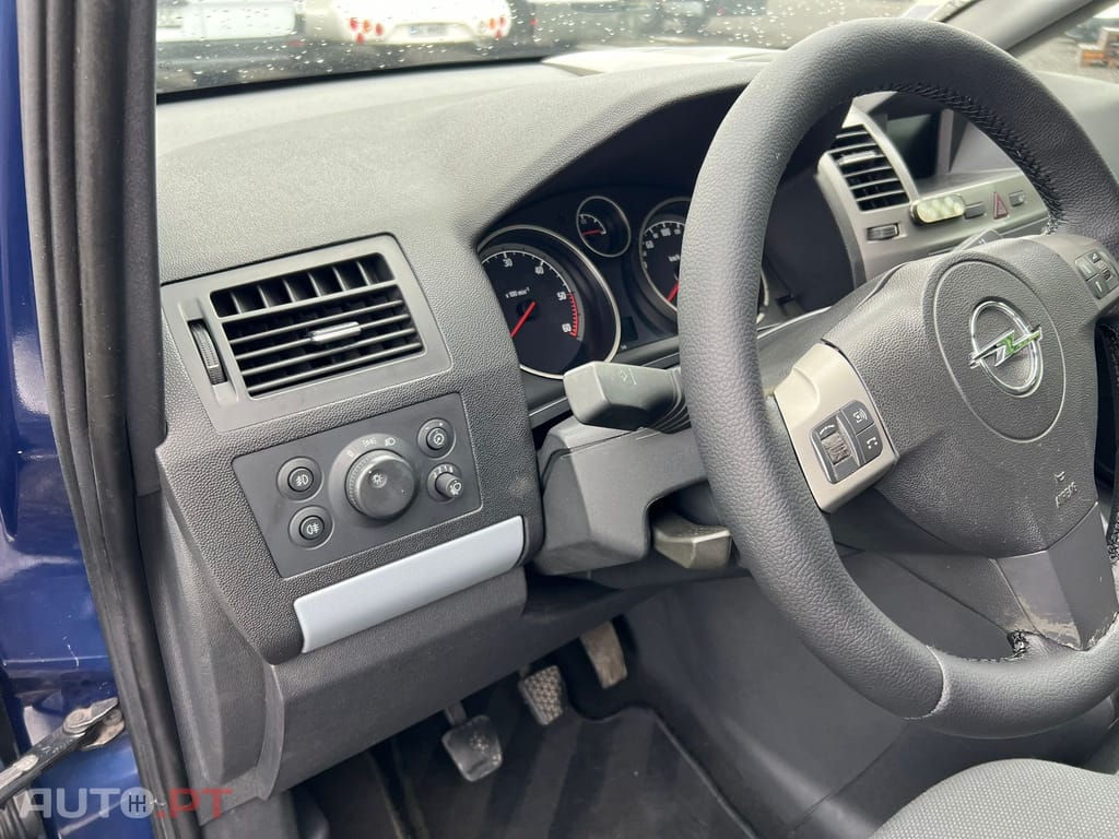 Opel Zafira 1.9 CDTi Enjoy