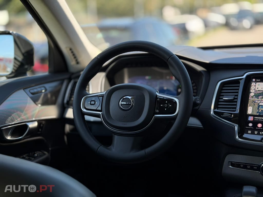 Volvo XC90 2.0 T8 PHEV Ultimate Dark AWD