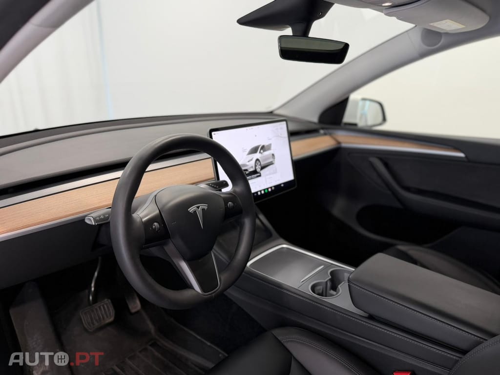 Tesla Model Y Long Range Tração Integral