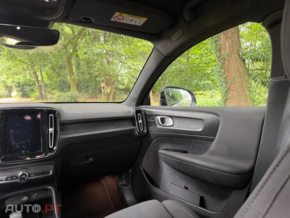 Volvo C40 Recharge Twin Motor Core