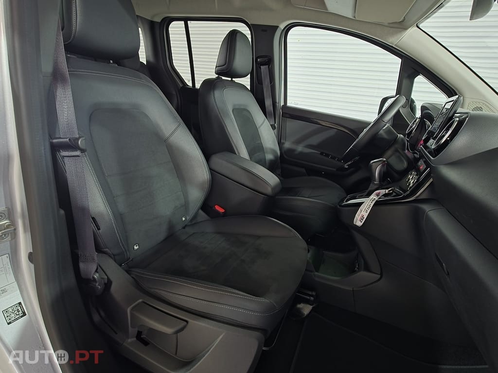 Mercedes-Benz EQT 200