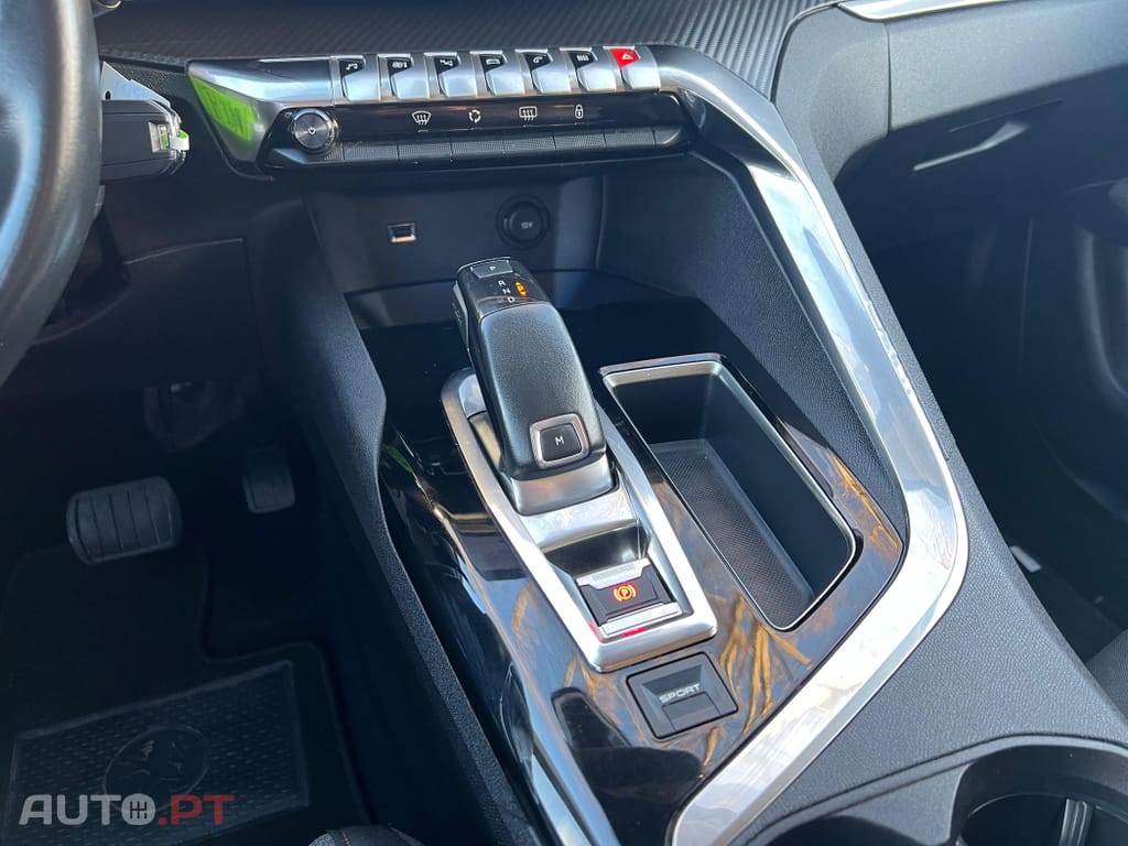 Peugeot 3008 1.6 BlueHDi Active Pack EAT8