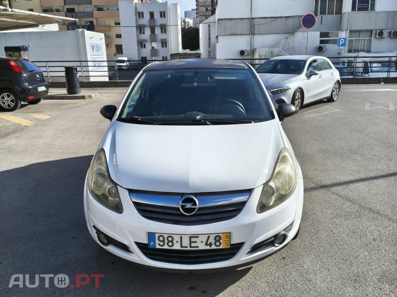 Opel Corsa 1.2 Black Edition