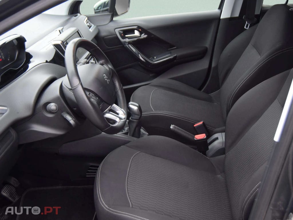 Peugeot 208 1.2 PureTech Allure