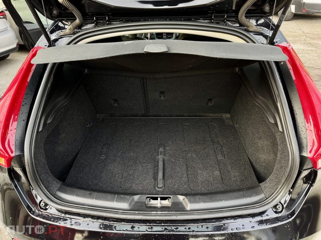 Volvo V40 2.0 D3 Momentum