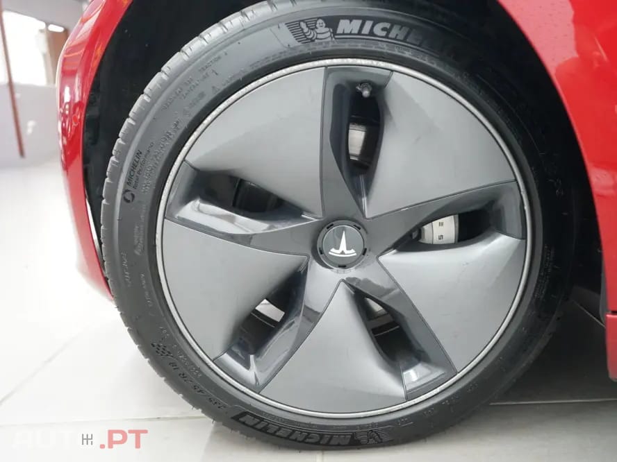 Tesla Model 3 Standard RWD Plus
