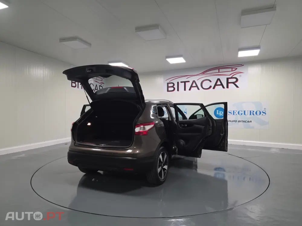 Nissan Qashqai 1.5 dCi N-Connecta Led