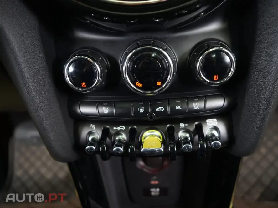 MINI Cooper Cooper SE Premium Classic