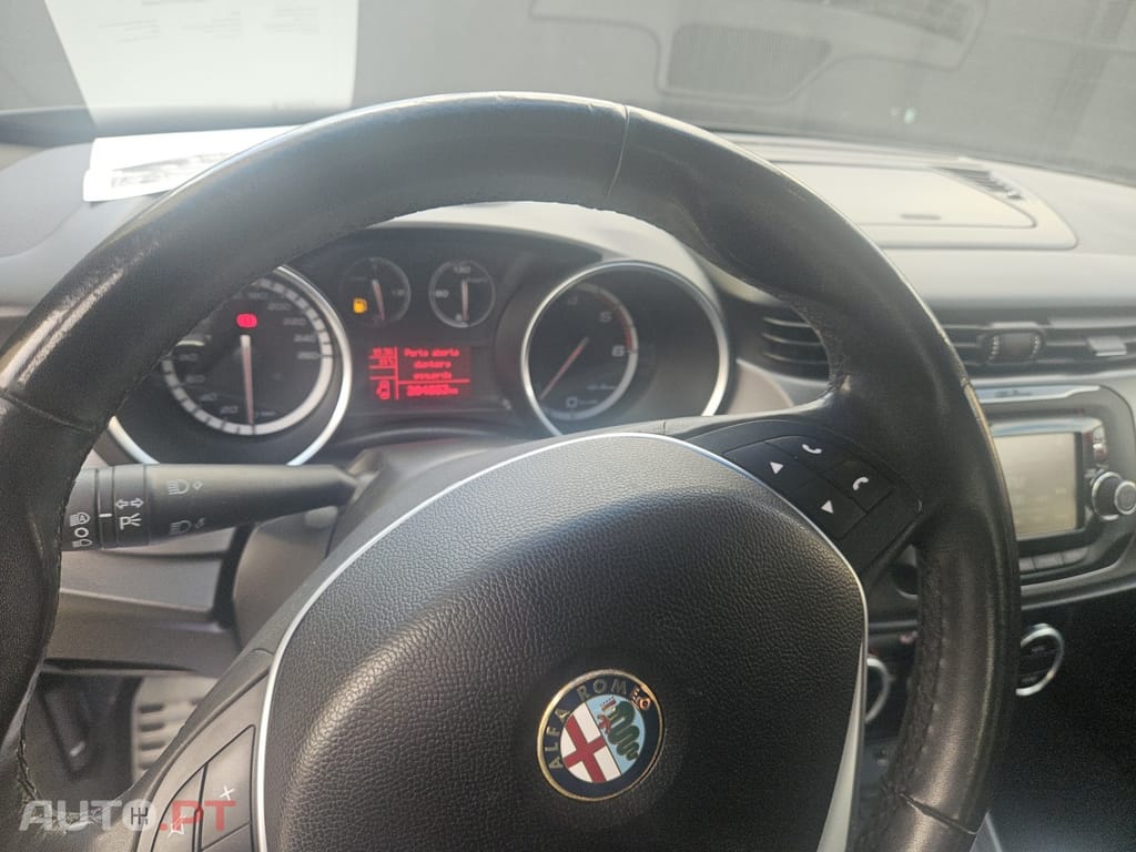 Alfa Romeo Giulietta 1.6 JTDm Trofeo