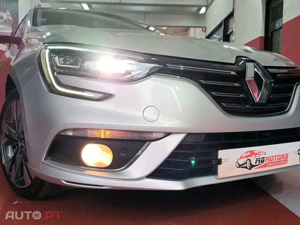 Renault Mégane Sport Tourer 1.5 Blue dCi Intens EDC