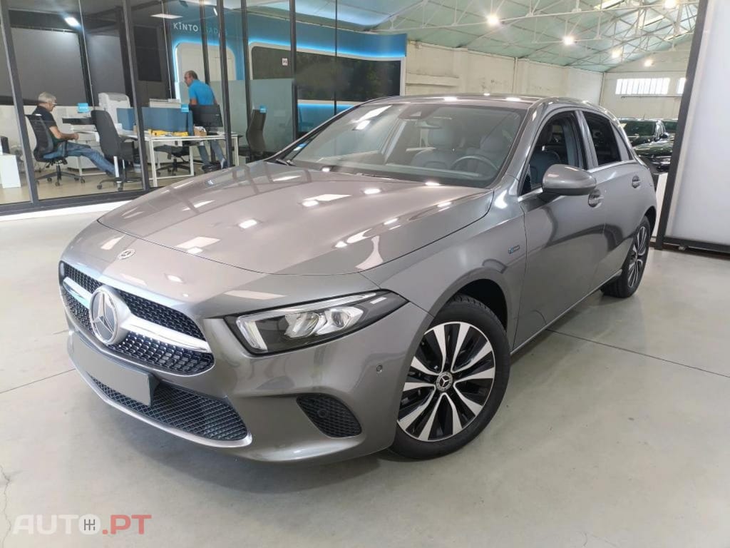 Mercedes-Benz A 250 e Style Plus