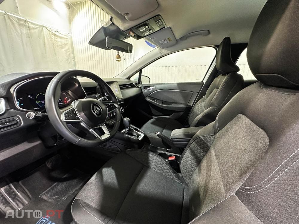 Renault Clio 1.6 E-Tech Intens