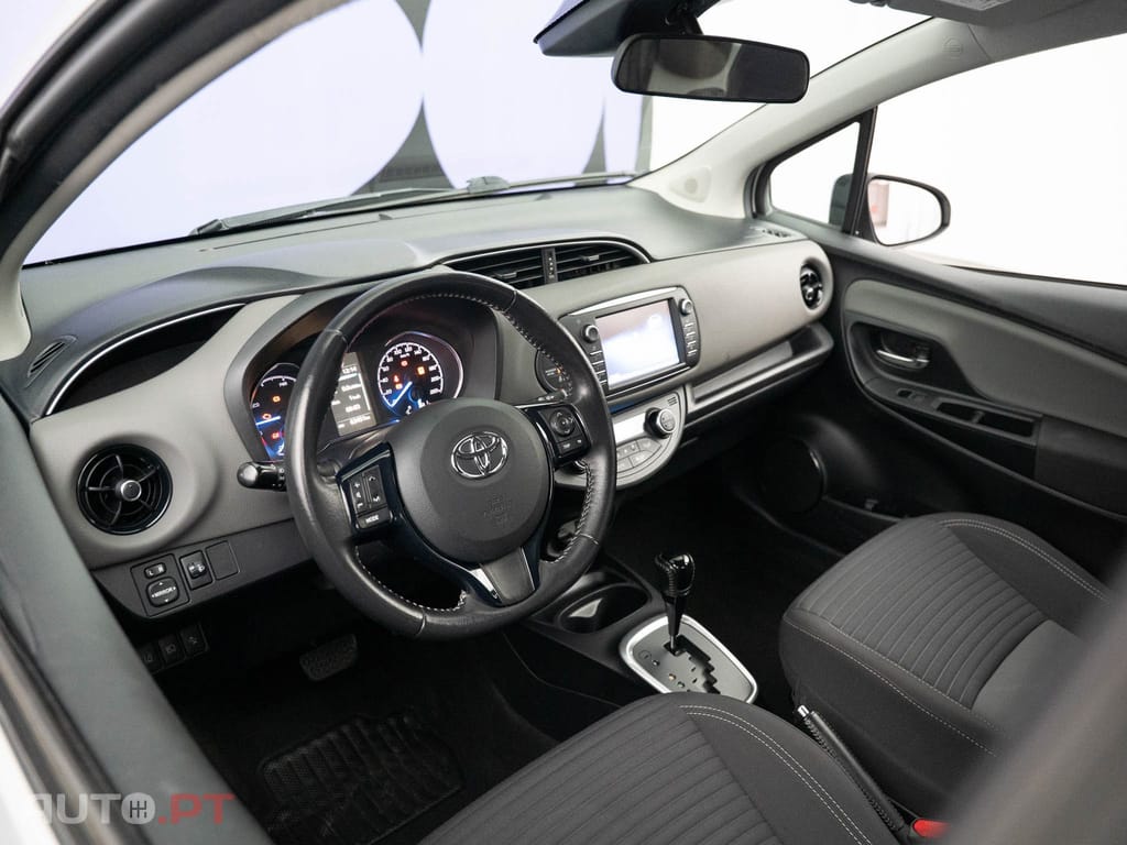 Toyota Yaris 1.5 HSD Comfort+P.Style