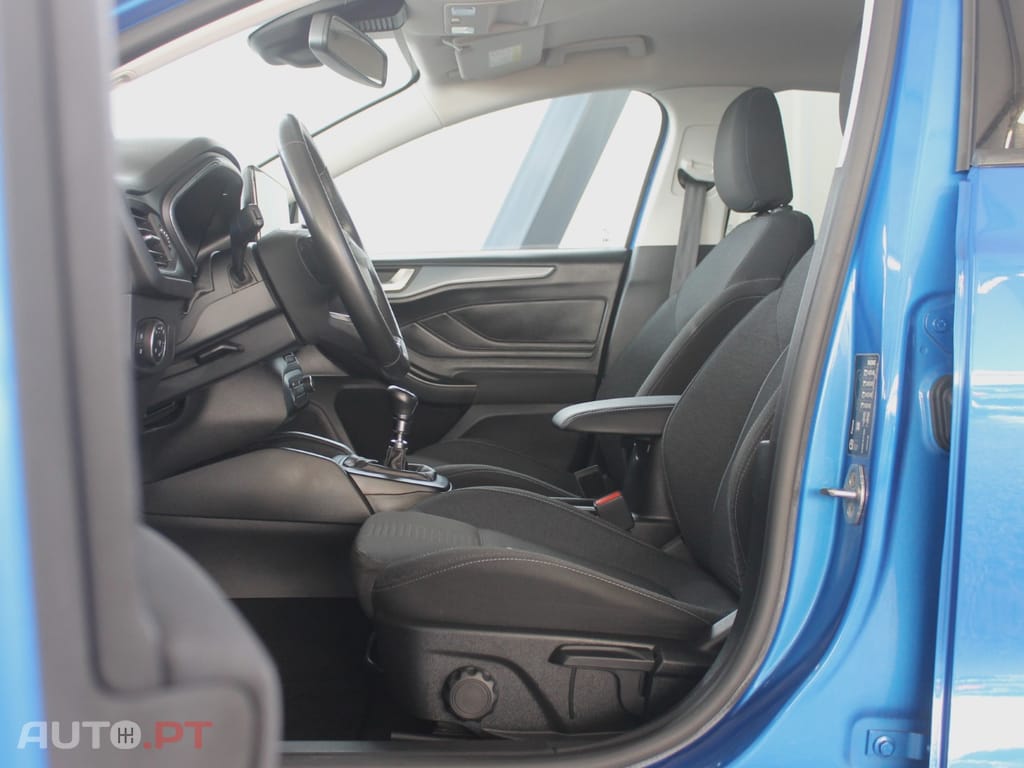 Ford Focus 1.0 EcoBoost MHEV Active X