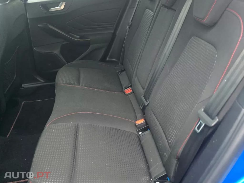 Ford Focus 1.0 EcoBoost MHEV ST-Line X Aut.