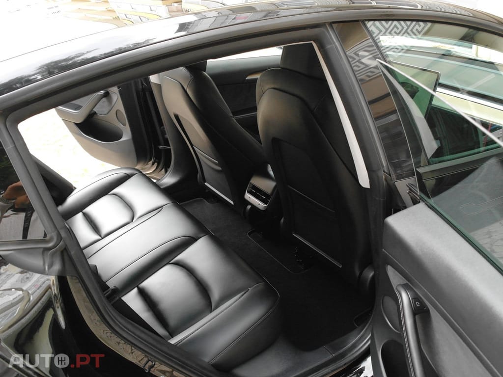 Tesla Model 3 Long Range Tração Traseira