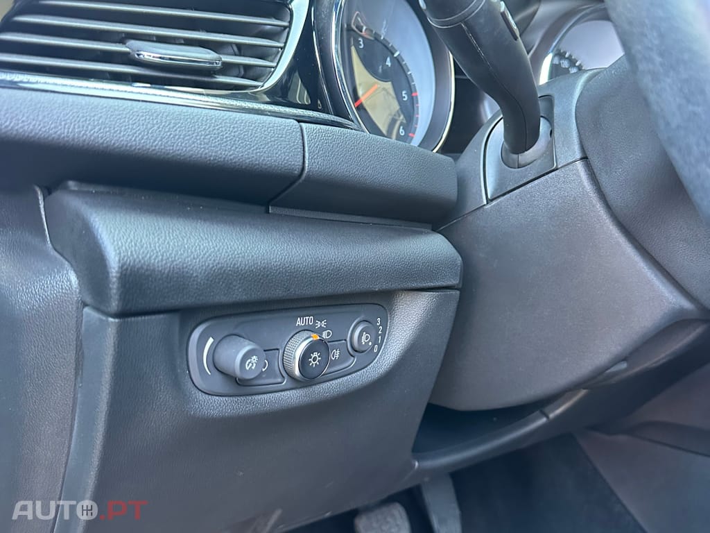 Opel Insignia 1.5 D Business Edition