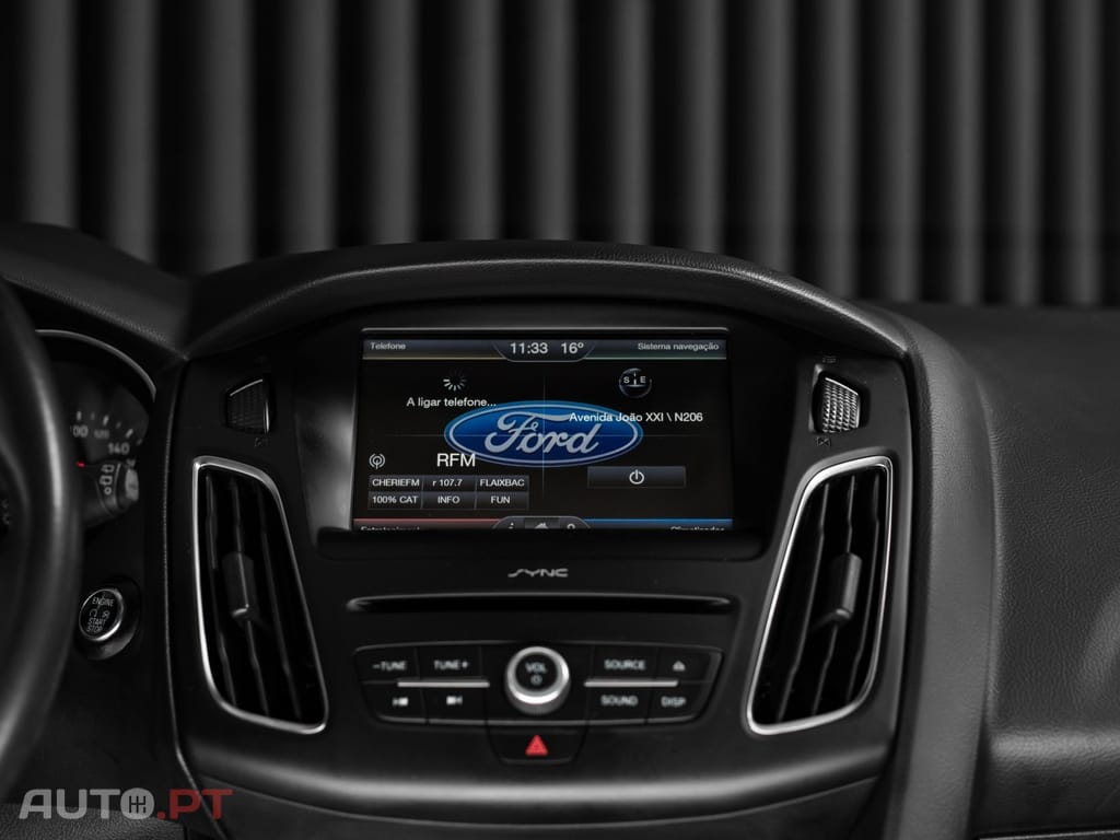 Ford Focus 1.0 EcoBoost S&S TITANIUM