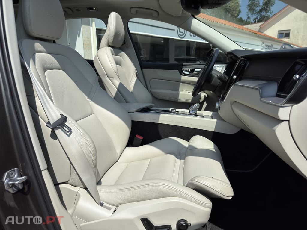 Volvo XC60 2.0 T8 PHEV Inscription AWD
