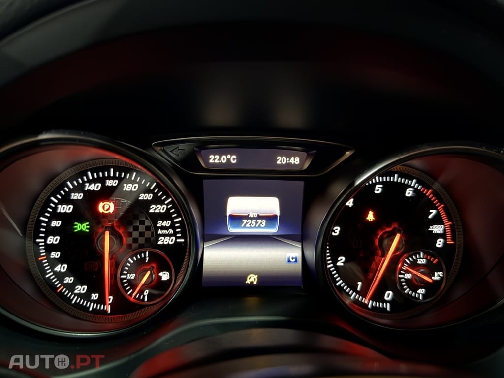 Mercedes-Benz A 180 AMG Line