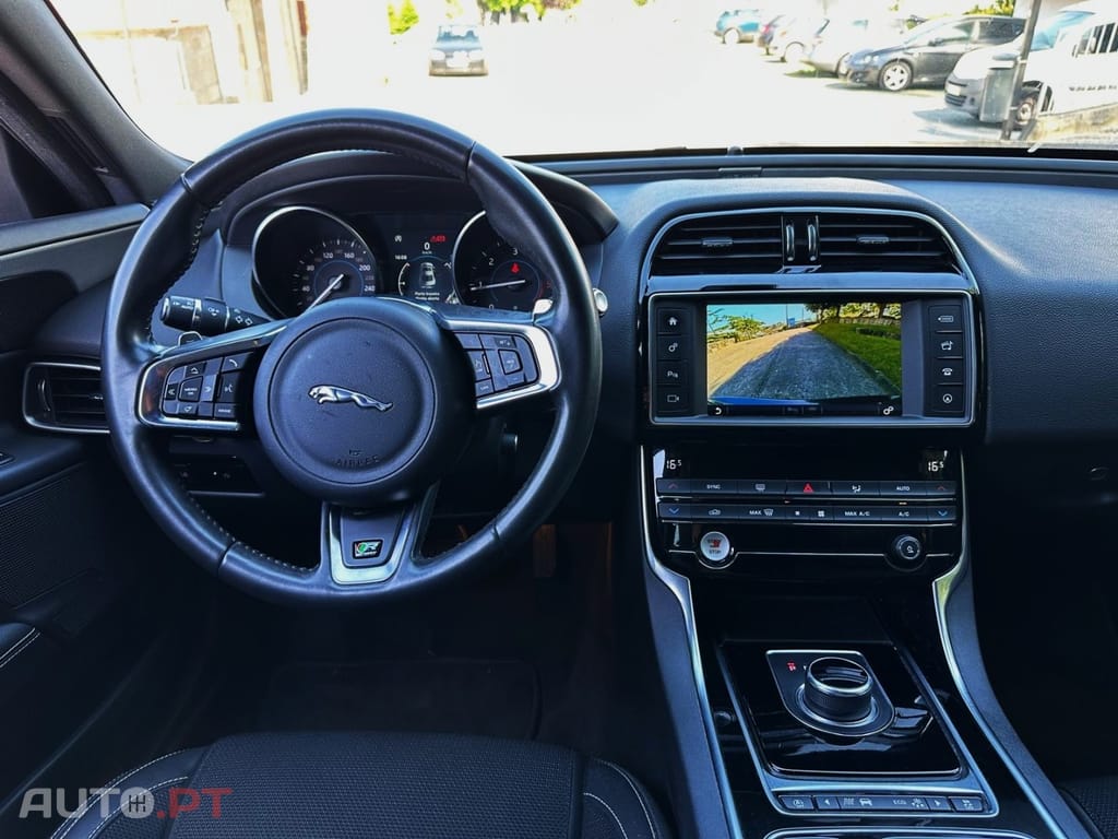 Jaguar XE 2.0 D R-Sport Aut.