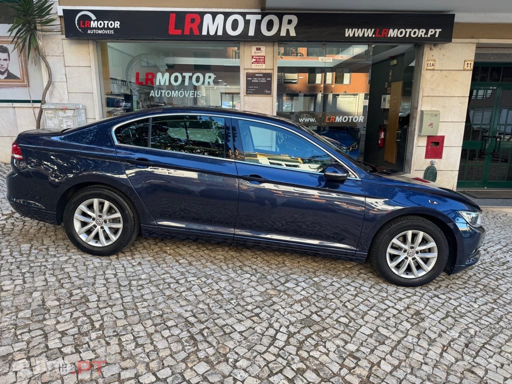 Volkswagen Passat 1.6 TDI Highline DSG