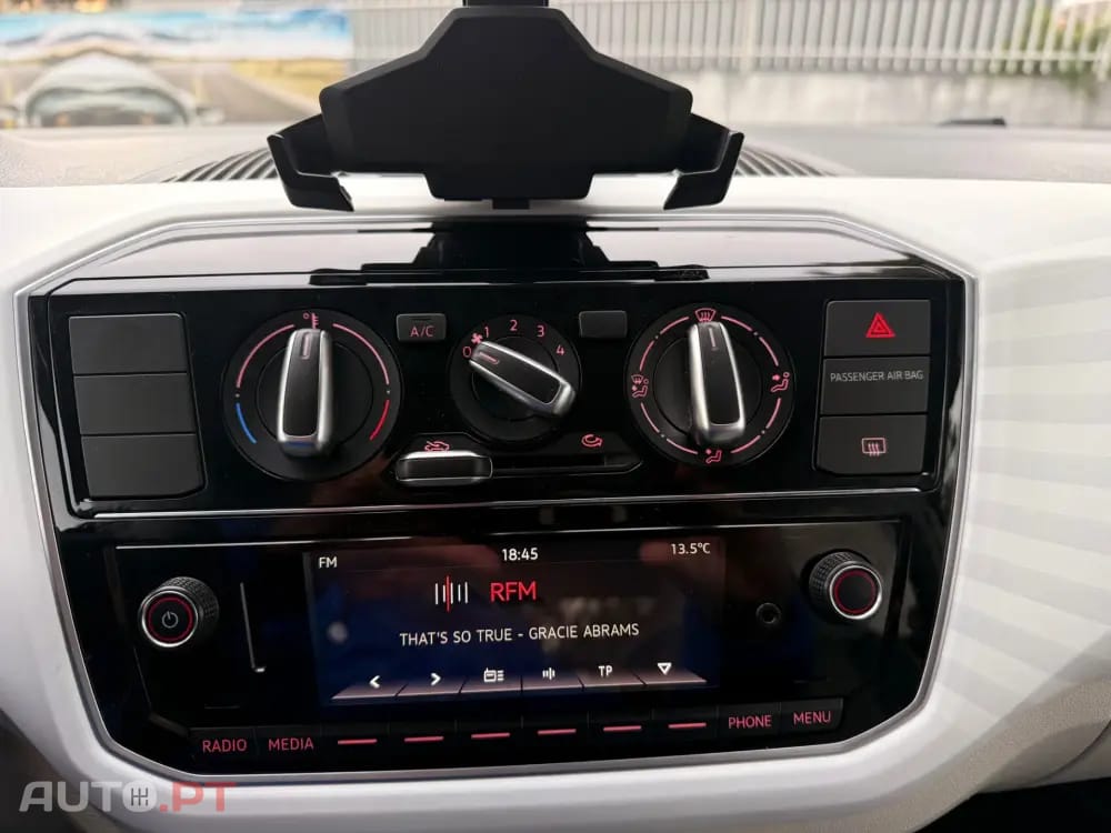 Volkswagen Up! 1.0 Move Up! beats