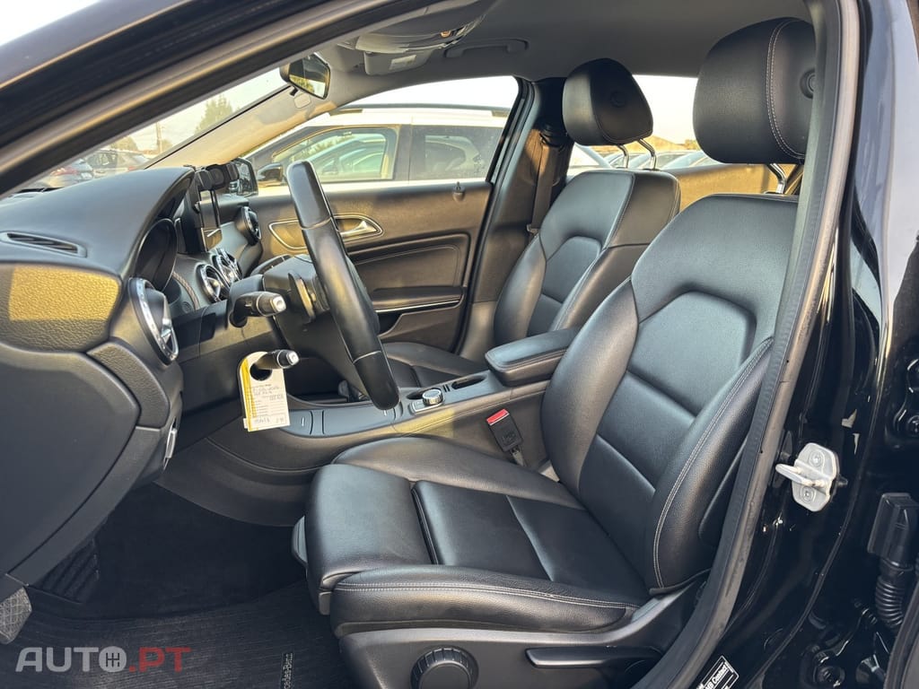 Mercedes-Benz GLA 220 d