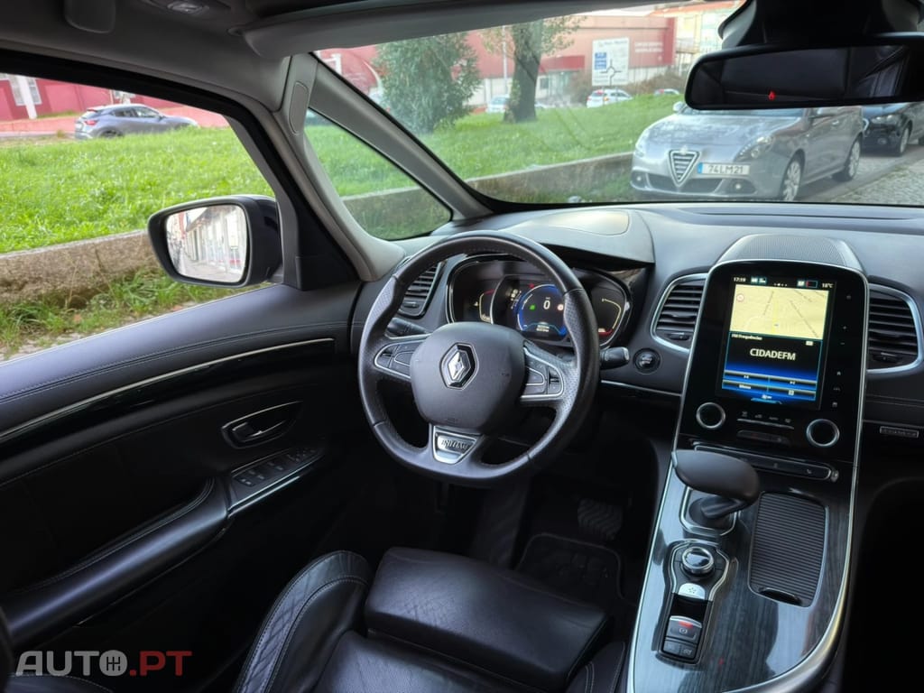 Renault Espace 1.6 dCi Initiale Paris EDC