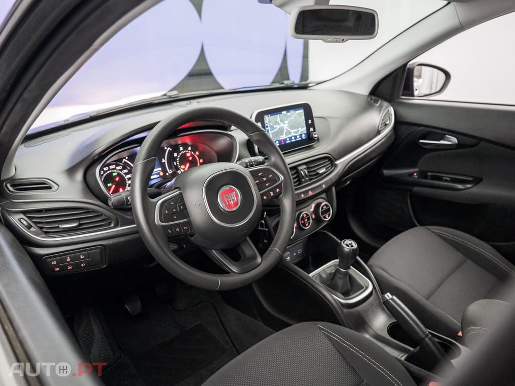 Fiat Tipo 1.3 M-Jet Lounge