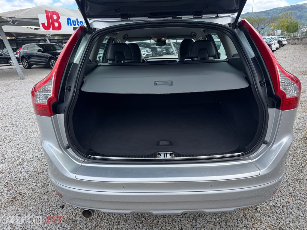 Volvo XC60 2.0 D3 Momentum Geartronic
