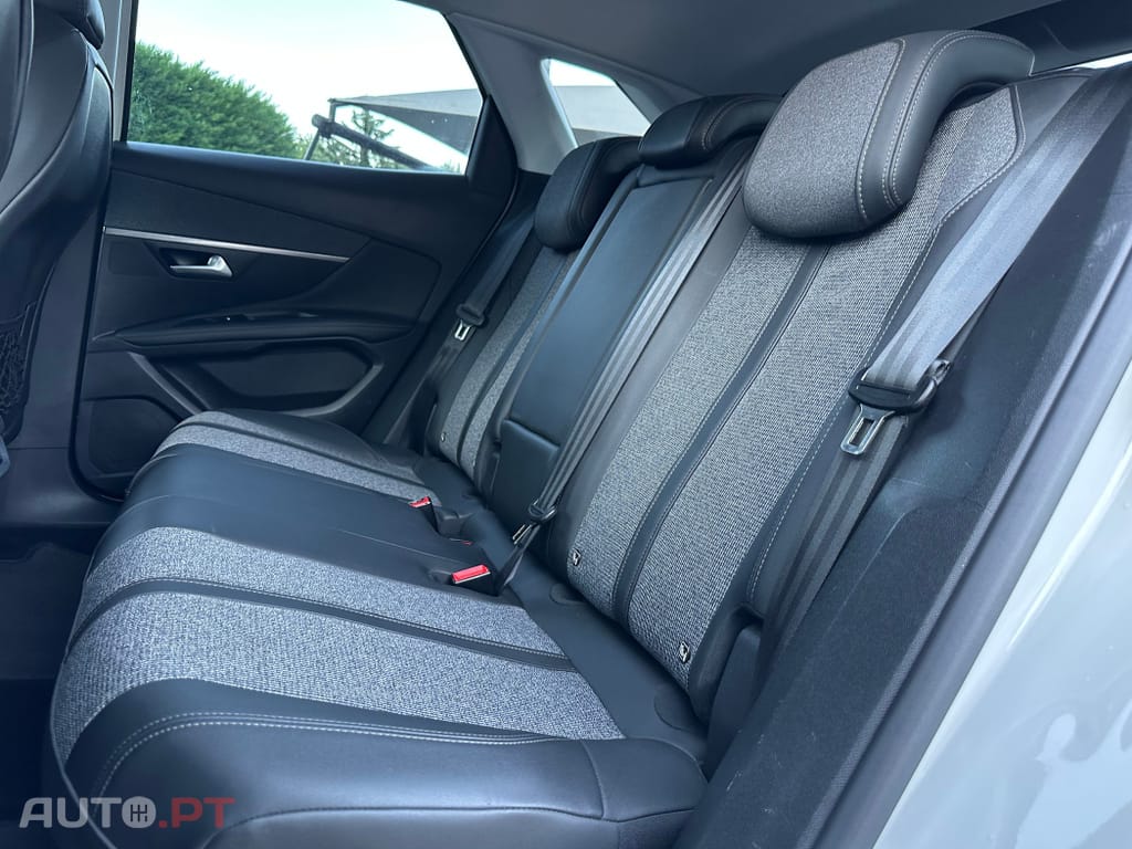 Peugeot 3008 1.2 PureTech Allure