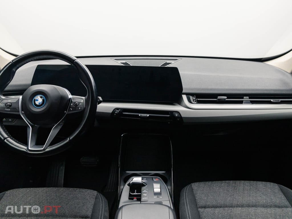 BMW iX1 xDrive30