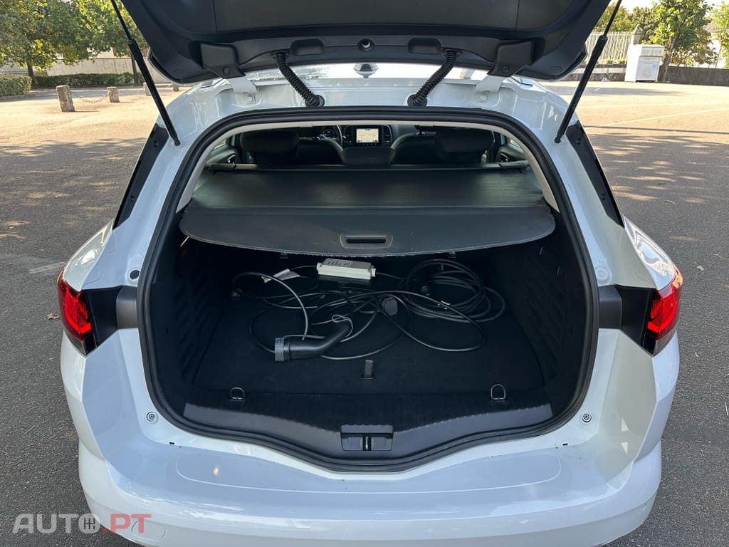 Renault Mégane Sport Tourer 1.6 E-Tech Hybrid