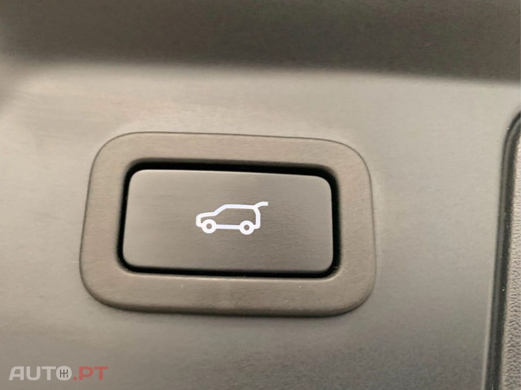 Land Rover Velar I.V.A DEDUTIVEL P400E AWD Hybrid S