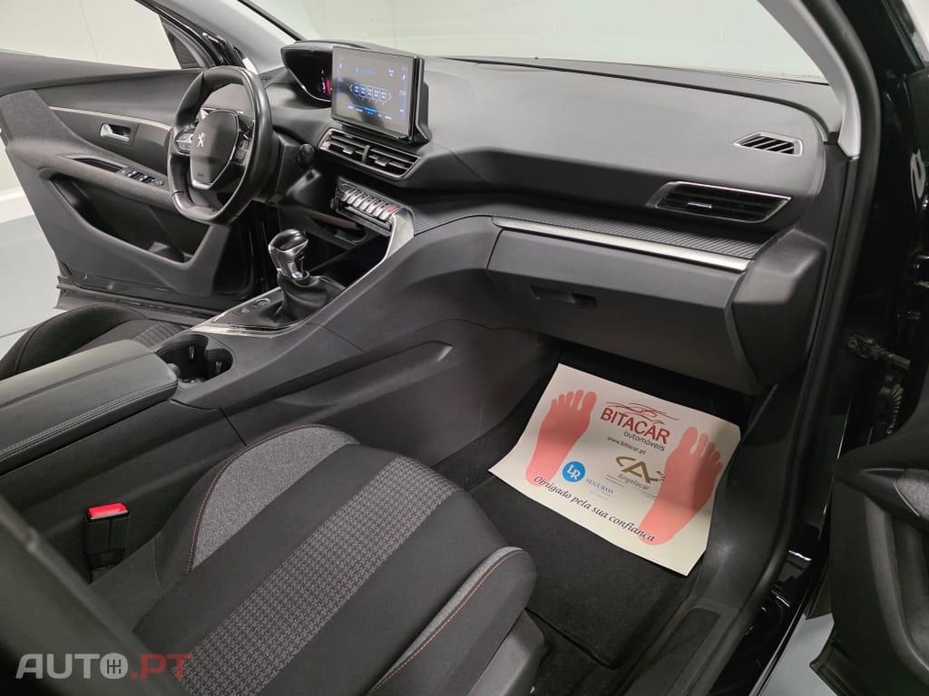 Peugeot 3008 1.5 BlueHDi Style