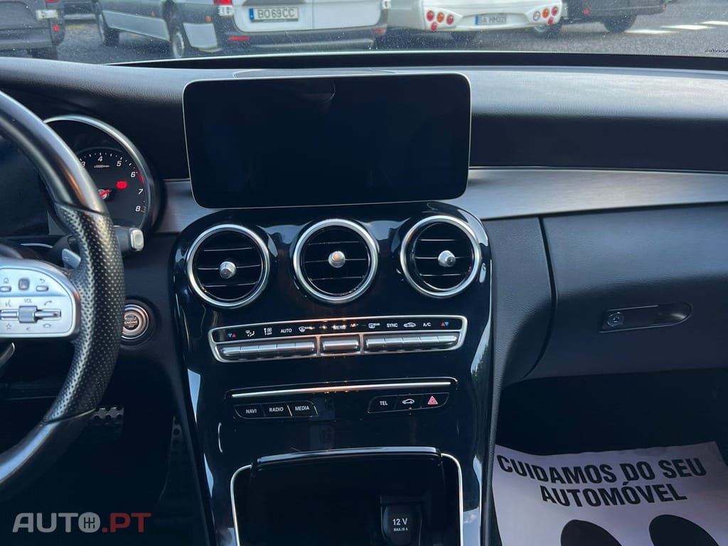 Mercedes-Benz C 200 AMG LINE