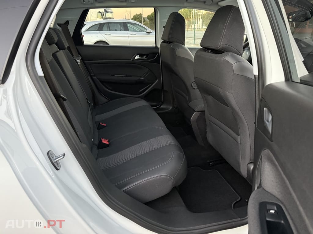 Peugeot 308 SW 1.5 BlueHDi Allure