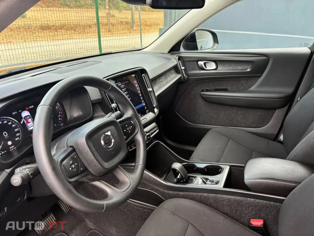 Volvo XC40 1.5 T2 Momentum Plus Geartronic