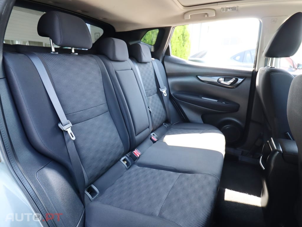 Nissan Qashqai 1.5 dCi N-Connecta 18