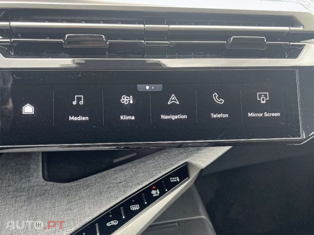 Peugeot 3008 1.2 Hybrid 136 Allure I.V.A DEDUTÍVEL 