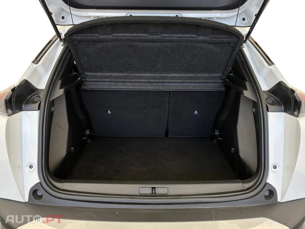Peugeot 2008 1.2 PureTech Active Pack EAT8
