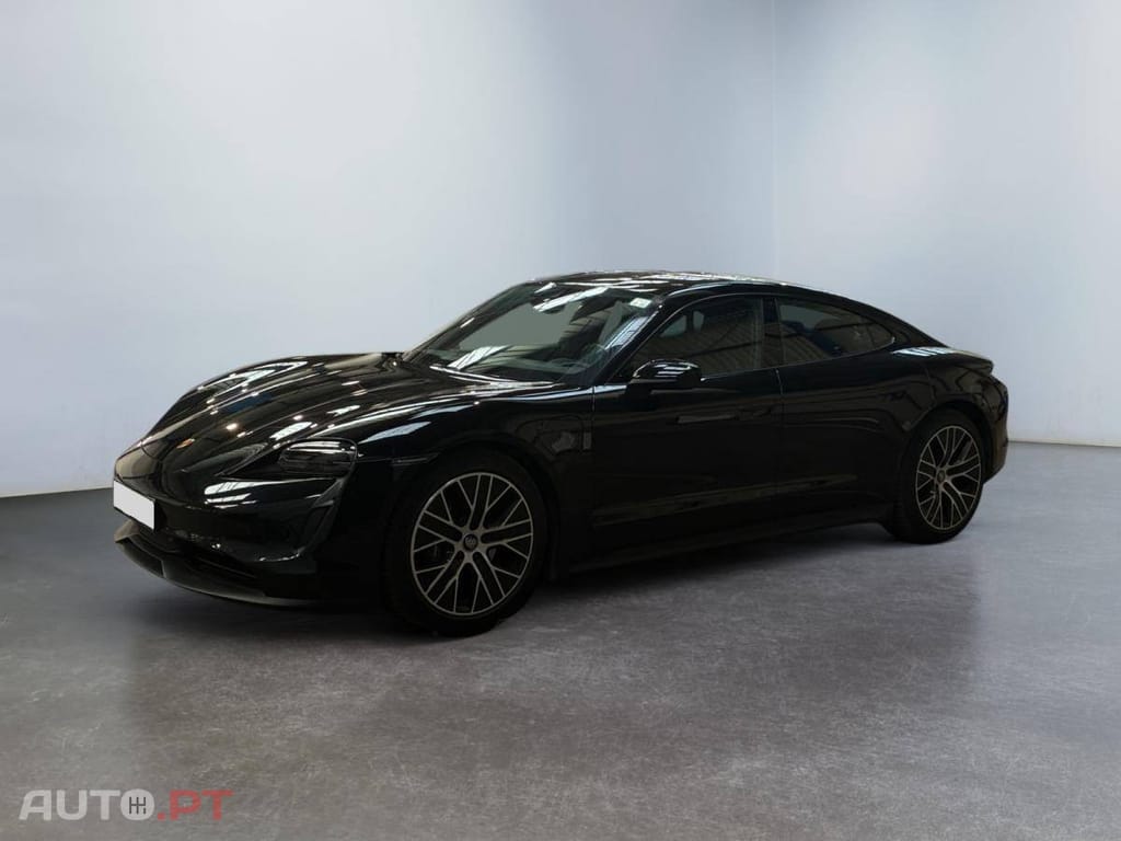 Porsche Taycan Standard