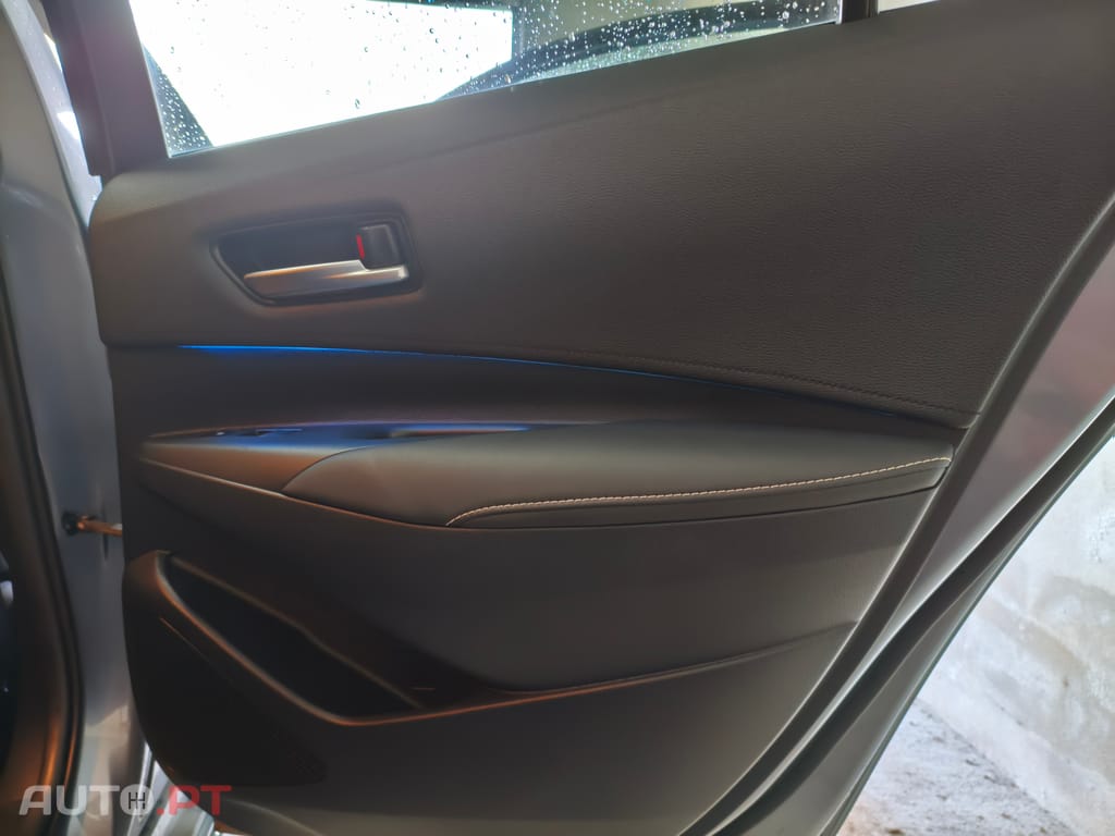 Toyota Corolla Hybrid Luxury