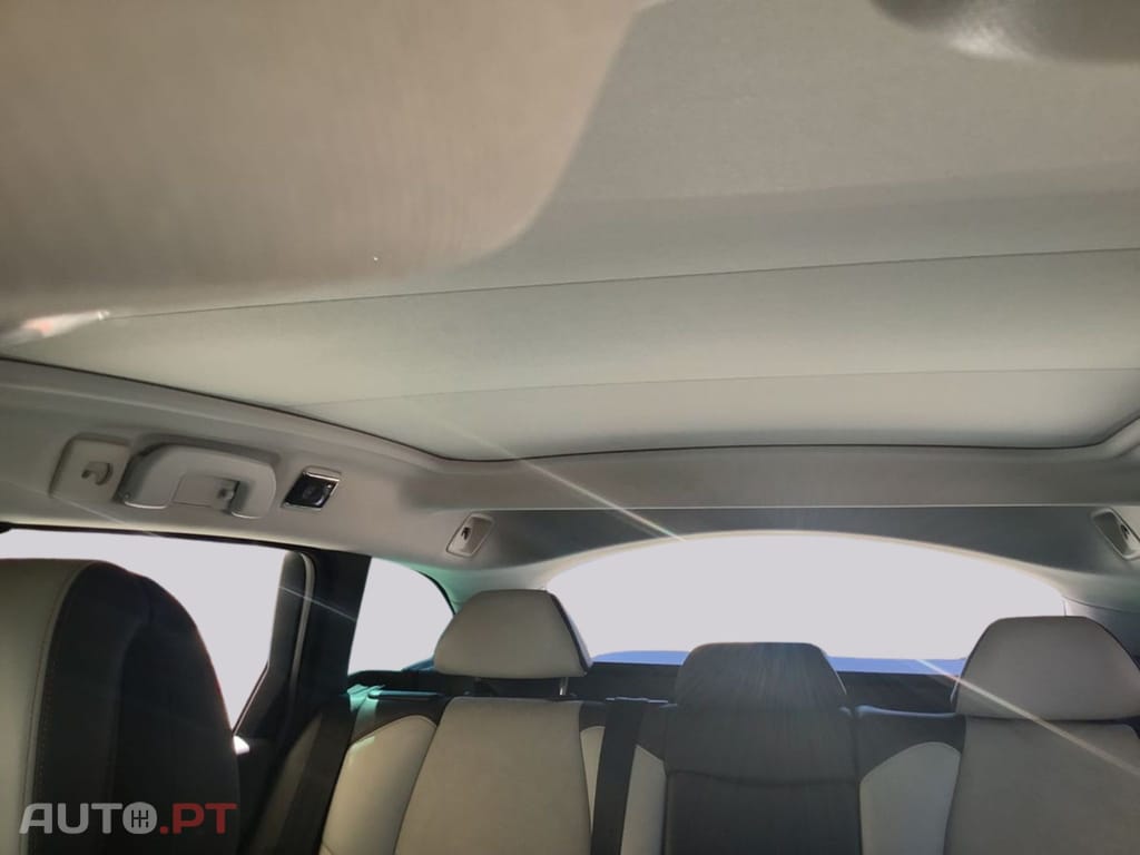 Peugeot 508 RXH Blue-HDi 180CV