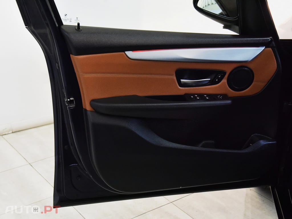 BMW 216 d Line Luxury